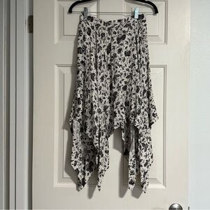 Aritzia Little Moon Ferrara Skirt